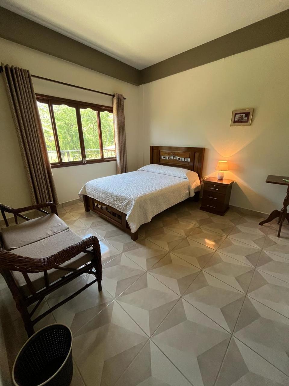 Hostal Dinosaurio Torotoro المظهر الخارجي الصورة